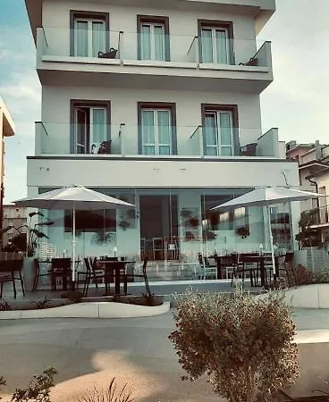 布里恩茨酒店