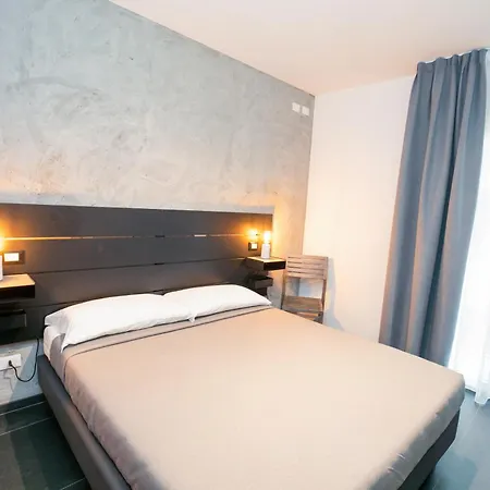 Hotel Brienz 3*